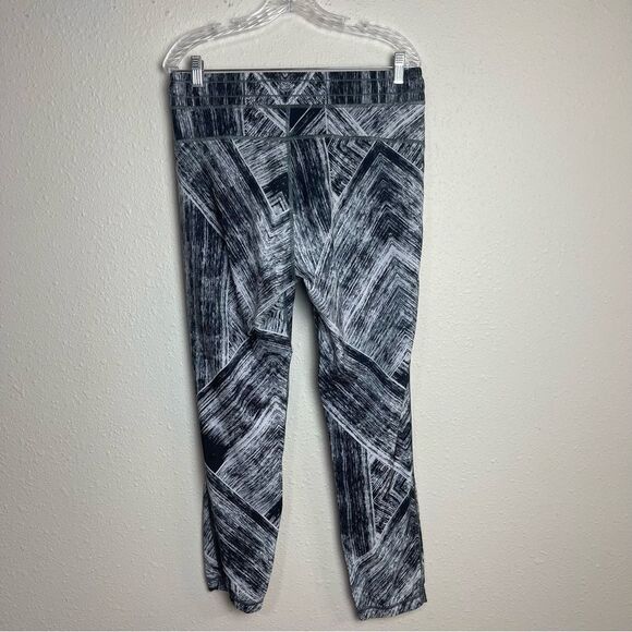 Lululemon Namaskar Pant II Heat Wave Size 8 - Picture 4 of 10